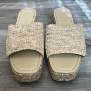 Abercrombie and fitch straw platform sandal